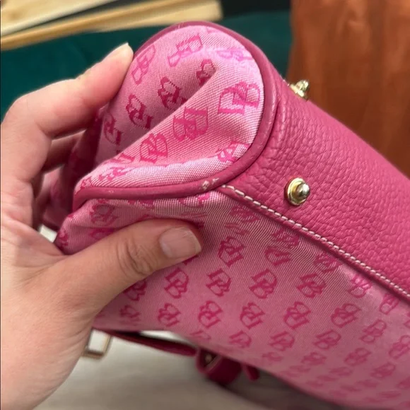 Dooney and Bourke Small Bucket Satchel in pink. Y2K, Barbie style - Picture 14 of 16